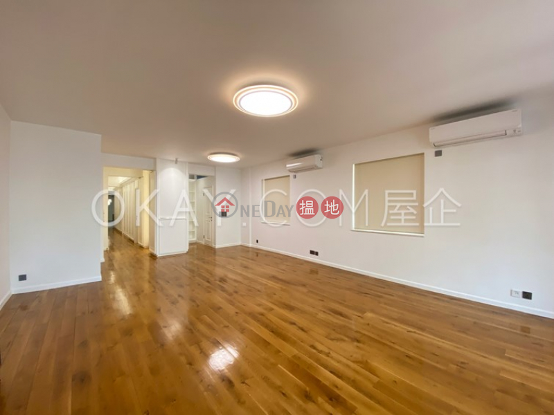 HK$ 82,000/ 月-輝煌大廈-中區|3房2廁,實用率高,連車位,露台《輝煌大廈出租單位》
