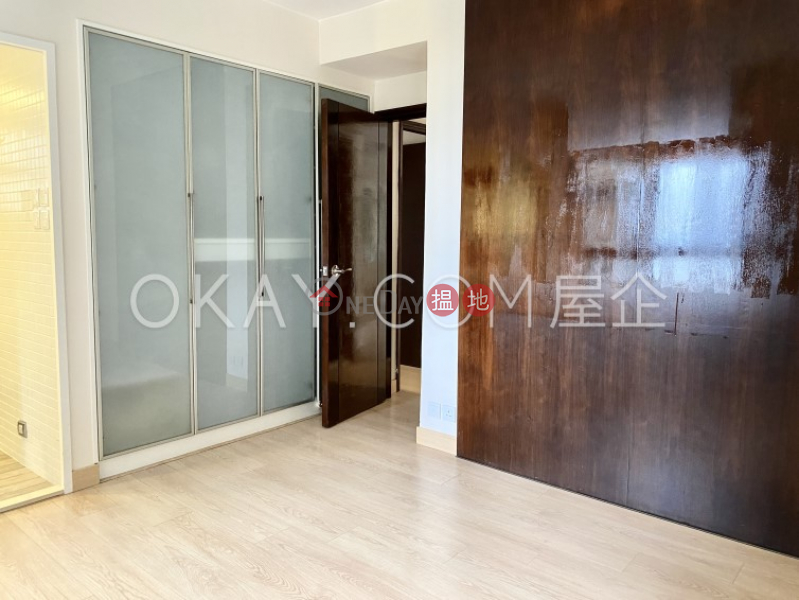 HK$ 45,000/ month | South Bay Garden Block C | Southern District Tasteful 2 bedroom with balcony & parking | Rental