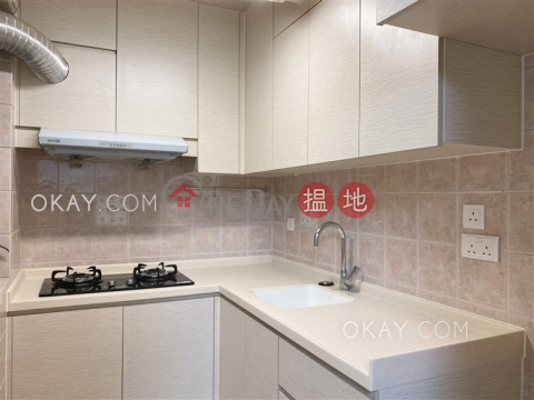 Cozy 2 bedroom in Causeway Bay | Rental, Victoria Centre Block 3 維多利中心 3座 | Wan Chai District (OKAY-R376611)_0