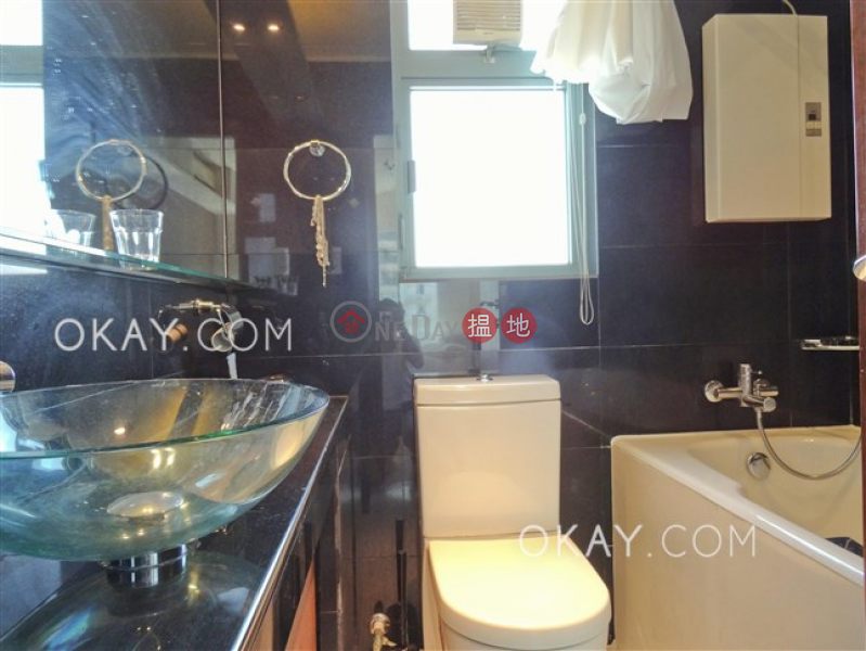 Rare 3 bedroom with balcony | Rental, Jardine Summit 渣甸豪庭 Rental Listings | Wan Chai District (OKAY-R63816)
