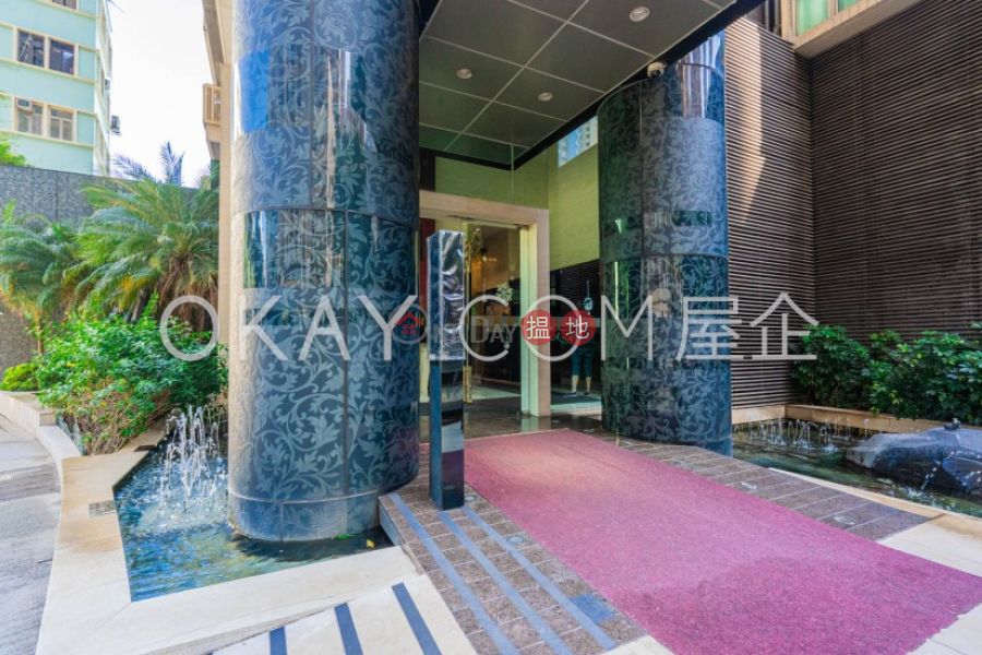 Property Search Hong Kong | OneDay | Residential | Rental Listings Tasteful 3 bedroom with harbour views & balcony | Rental