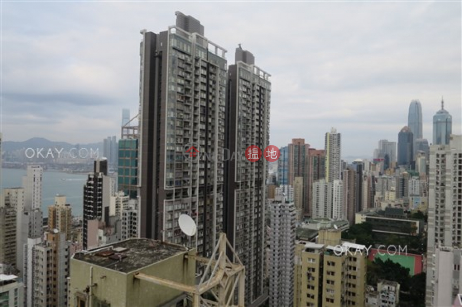 HK$ 12.8M, The Nova Western District, Lovely 1 bedroom on high floor with sea views & balcony | For Sale