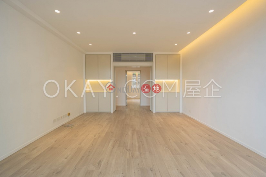 Gorgeous 4 bedroom with balcony & parking | Rental | 10A-10B Stanley Beach Road 赤柱灘道10A-10B號 Rental Listings