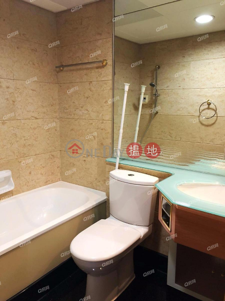 HK$ 24,000/ month, Tower 7 Island Resort Chai Wan District, Tower 7 Island Resort | 3 bedroom High Floor Flat for Rent