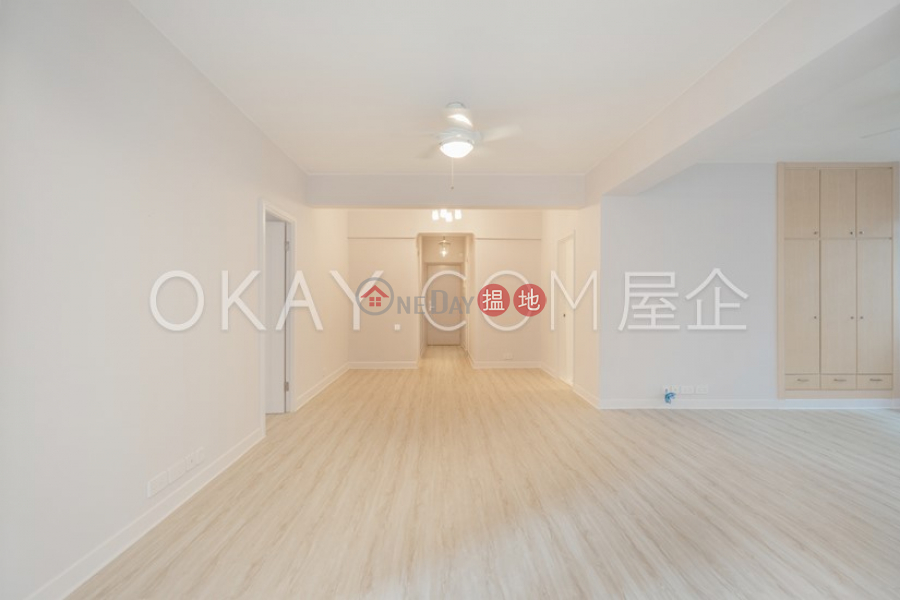 HK$ 40,000/ month | Kiu Sen Court Western District, Unique 2 bedroom with parking | Rental
