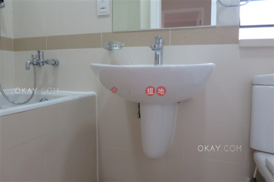 HK$ 135,000/ 月翠峰園-南區-3房2廁,連車位,獨立屋《翠峰園出租單位》
