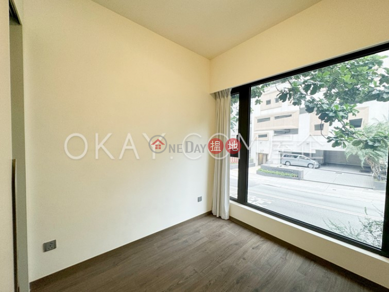 HK$ 57,000/ month | C.C. Lodge Wan Chai District Gorgeous 3 bedroom with parking | Rental