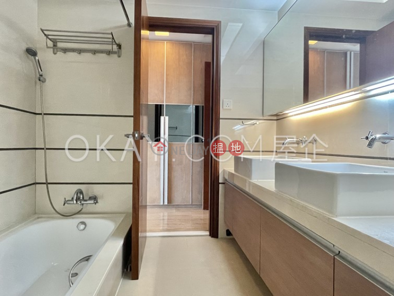 Luxurious 3 bedroom on high floor with parking | For Sale | Dynasty Court 帝景園 Sales Listings