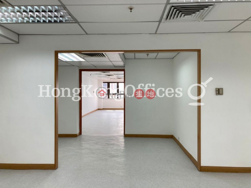 香港商業中心-中層|寫字樓/工商樓盤|出租樓盤HK$ 36,400/ 月
