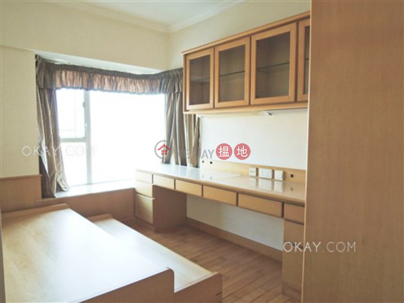 HK$ 45,000/ month The Waterfront Phase 1 Tower 3, Yau Tsim Mong Luxurious 3 bedroom in Kowloon Station | Rental