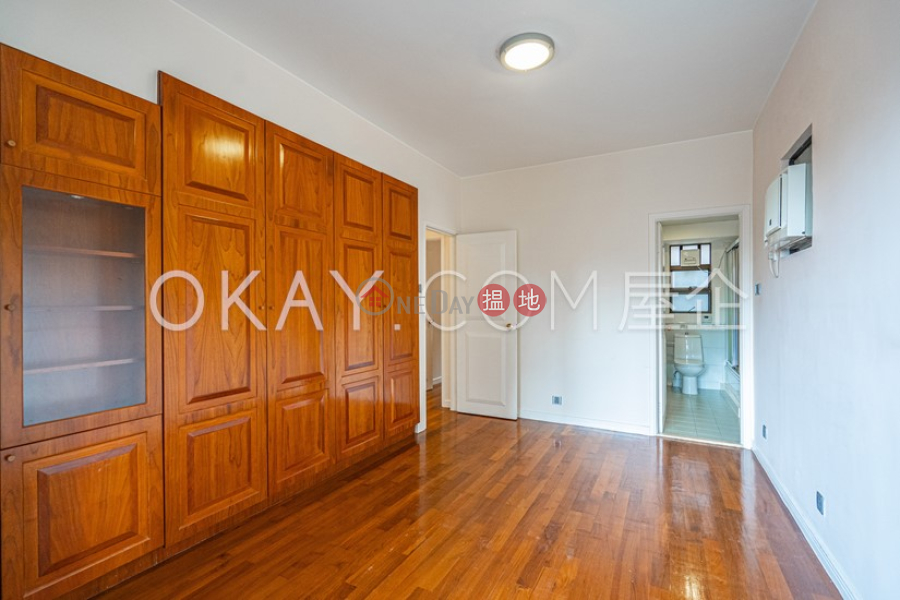 3房2廁,可養寵物,連車位,露台龍騰閣出售單位|龍騰閣(Dragonview Court)出售樓盤 (OKAY-S23239)