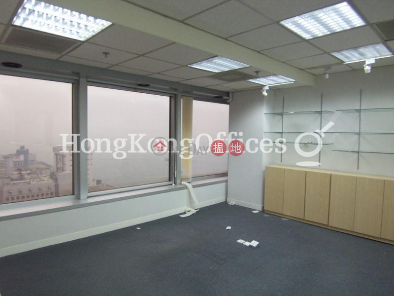 Shun Tak Centre Middle Office / Commercial Property | Rental Listings HK$ 114,705/ month