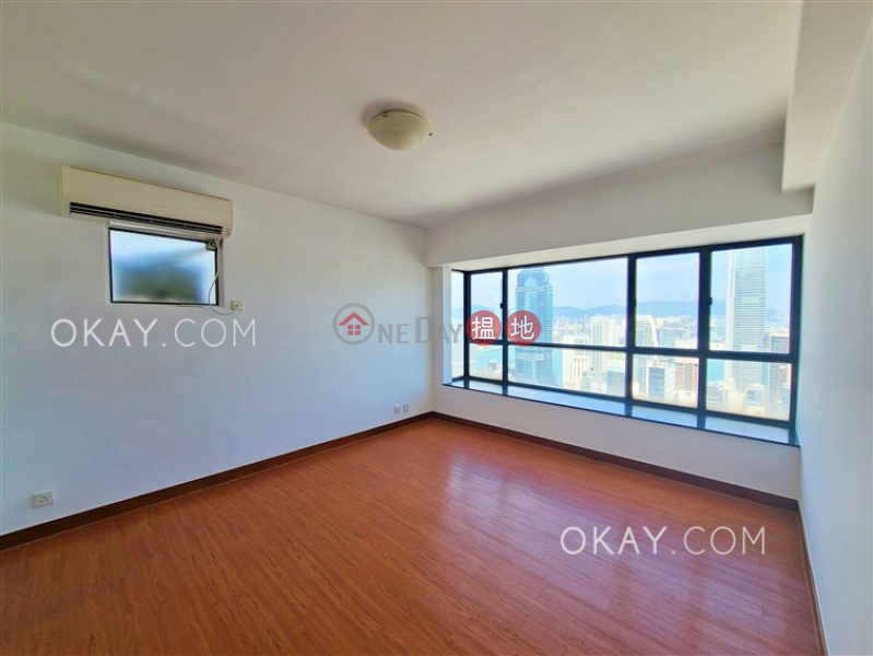 HK$ 60,000/ month, The Grand Panorama | Western District | Gorgeous 3 bedroom on high floor with rooftop | Rental