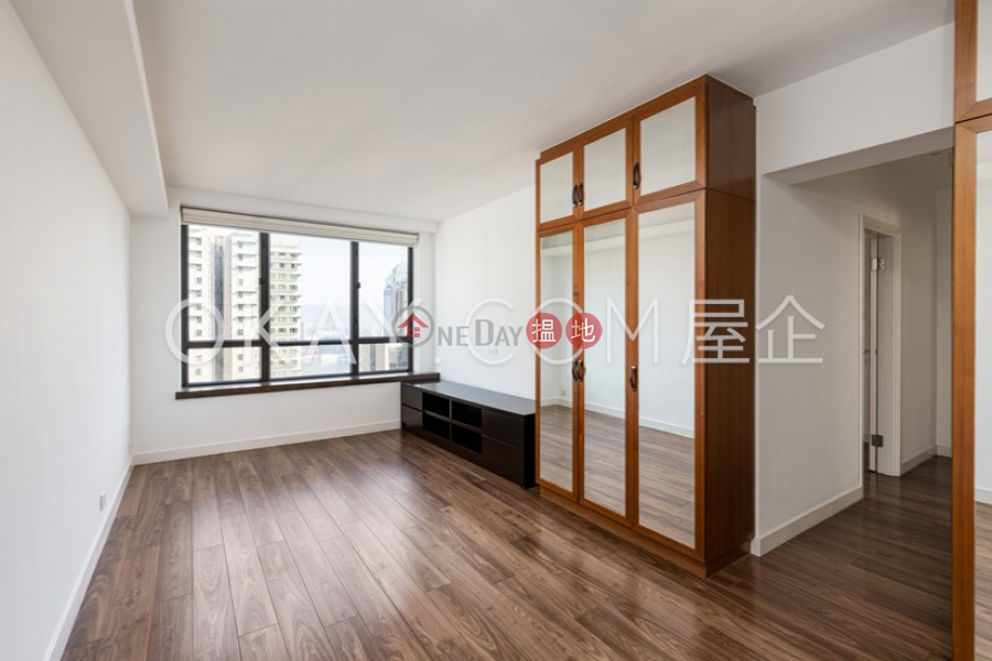Nicely kept 2 bedroom on high floor with parking | For Sale | Winsome Park 匯豪閣 Sales Listings