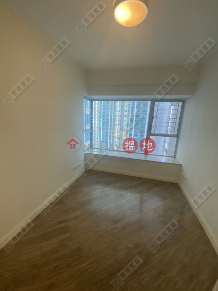 Three bedrooms and one apartment in The Waterfront 1 Austin Road West | Yau Tsim Mong | Hong Kong, Sales, HK$ 19.5M