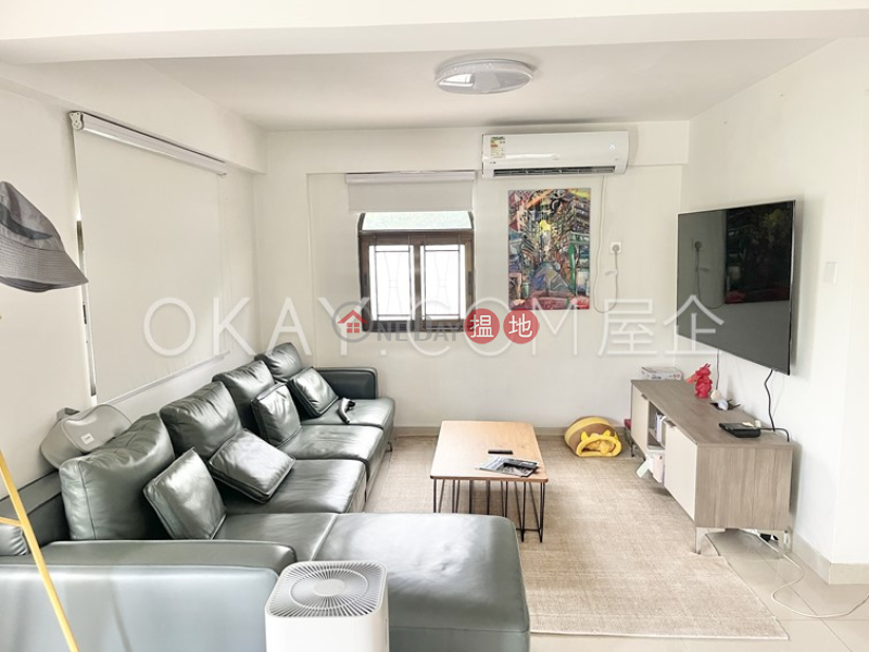Property Search Hong Kong | OneDay | Residential Rental Listings, Nicely kept house with sea views, balcony | Rental