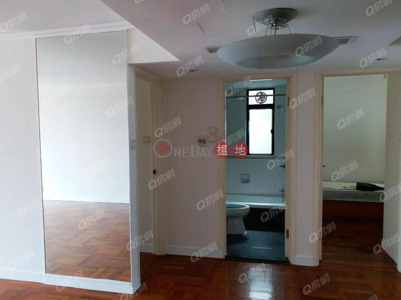 HK$ 17M | Crescent Heights, Wan Chai District Crescent Heights | 3 bedroom Mid Floor Flat for Sale