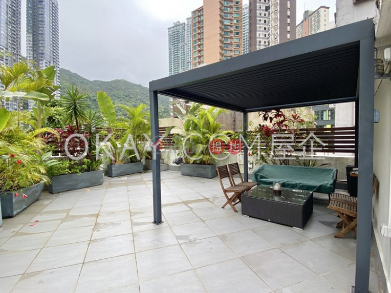 Popular 4 bedroom on high floor with rooftop | For Sale | 15-16 Li Kwan Avenue 利群道15-16號 Sales Listings