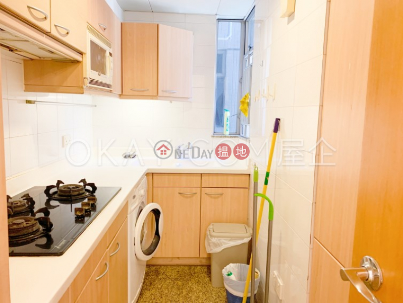 HK$ 35,000/ month | The Waterfront Phase 1 Tower 1 | Yau Tsim Mong | Charming 2 bedroom in Kowloon Station | Rental