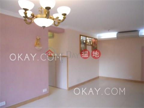 Charming 3 bedroom in Mid-levels West | For Sale | Blessings Garden 殷樺花園 _0
