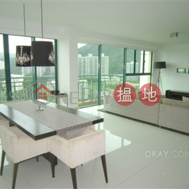 Popular 3 bed on high floor with harbour views | For Sale