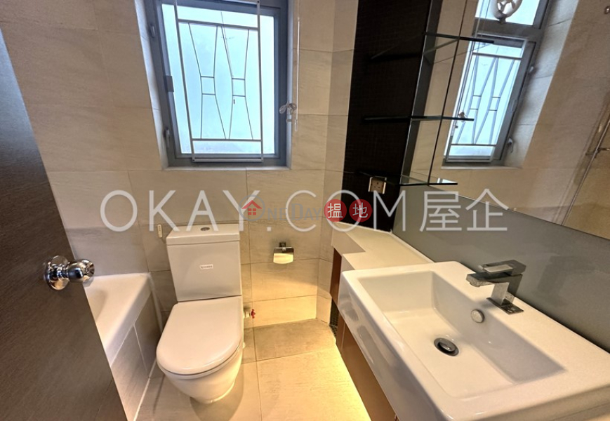 Tasteful 3 bed on high floor with sea views & balcony | Rental | Tower 1 Grand Promenade 嘉亨灣 1座 Rental Listings