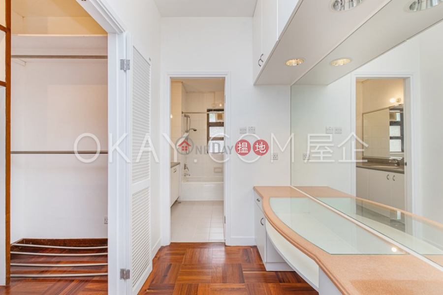HK$ 93,000/ month, Repulse Bay Apartments Southern District, Efficient 4 bedroom with sea views, balcony | Rental