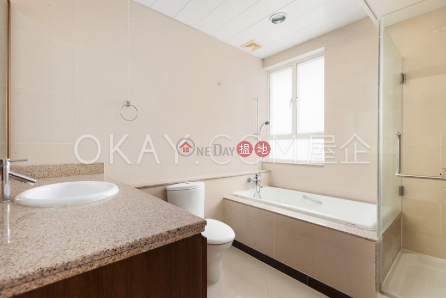 Beautiful 3 bedroom with sea views, balcony | Rental | Block A Repulse Bay Mansions 淺水灣大廈 A座 Rental Listings