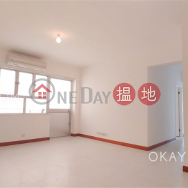 Popular 3 bedroom on high floor with balcony | Rental | Great George Building 華登大廈 _0