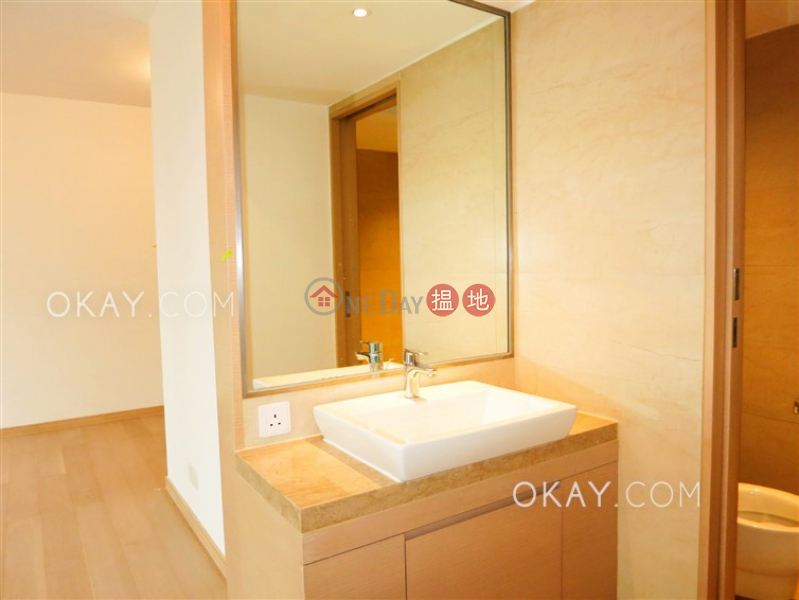 Elegant 2 bedroom with balcony | Rental | 116-118 Second Street | Western District | Hong Kong, Rental HK$ 26,000/ month