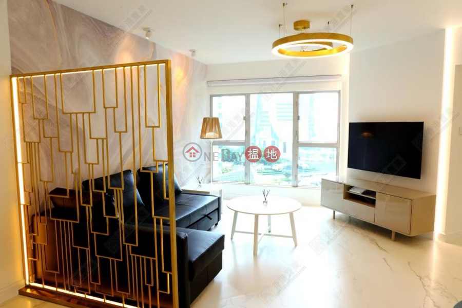 Three bedrooms, one apartment, multi-purpose in The Waterfront | The Waterfront Phase 2 Tower 6 漾日居2期6座 Sales Listings