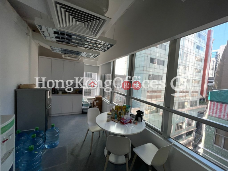 HK$ 50,400/ month | Onfem Tower (LFK 29) | Central District Office Unit for Rent at Onfem Tower
