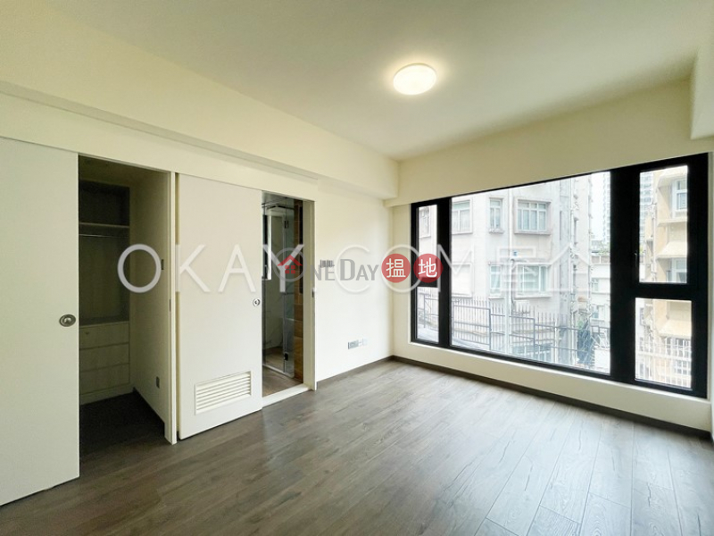 HK$ 56,500/ month | C.C. Lodge | Wan Chai District, Luxurious 3 bedroom with parking | Rental