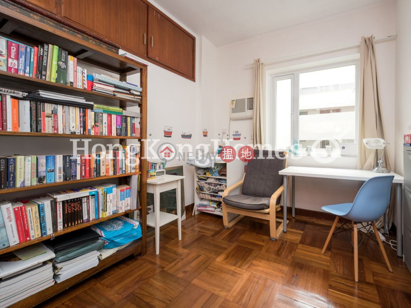 3 Bedroom Family Unit at Victoria Court | For Sale | Victoria Court 維多利大廈 Sales Listings