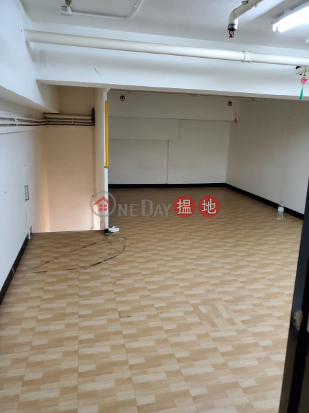 15呎高樓底 ,有部分閣樓,即租即用|22建發街 | 屯門|香港-出租-HK$ 18,000/ 月