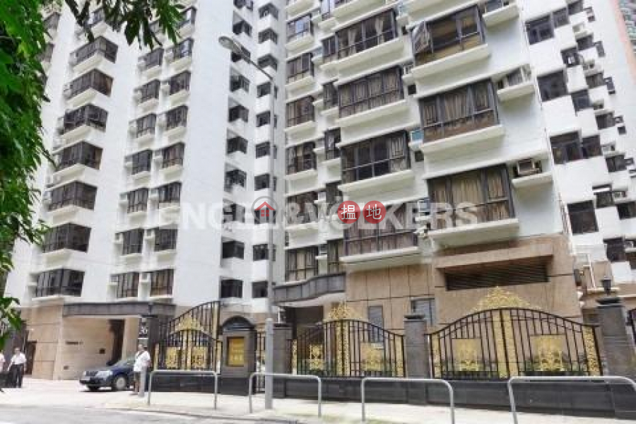HK$ 58,000/ month Elegant Terrace, Western District, 3 Bedroom Family Flat for Rent in Mid Levels West