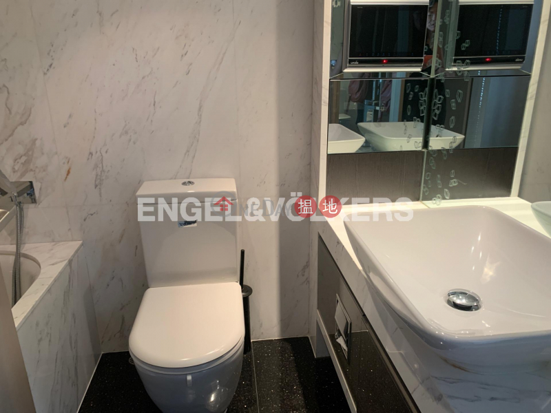 HK$ 50,000/ month | Centre Point | Central District, 3 Bedroom Family Flat for Rent in Soho