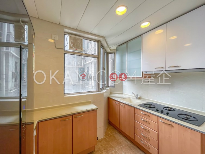 HK$ 35,000/ month, Sorrento Phase 1 Block 6 Yau Tsim Mong | Elegant 2 bedroom on high floor with harbour views | Rental