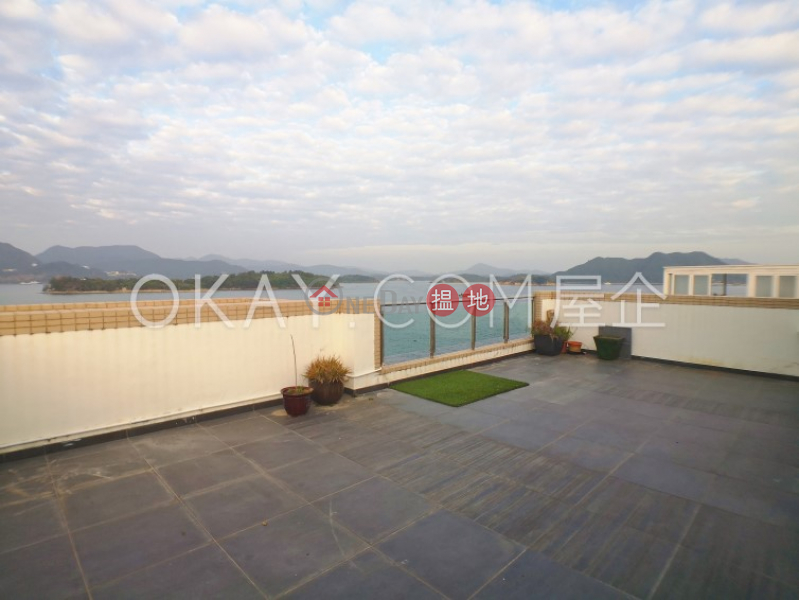 Property Search Hong Kong | OneDay | Residential Sales Listings | Luxurious 3 bed on high floor with sea views & rooftop | For Sale