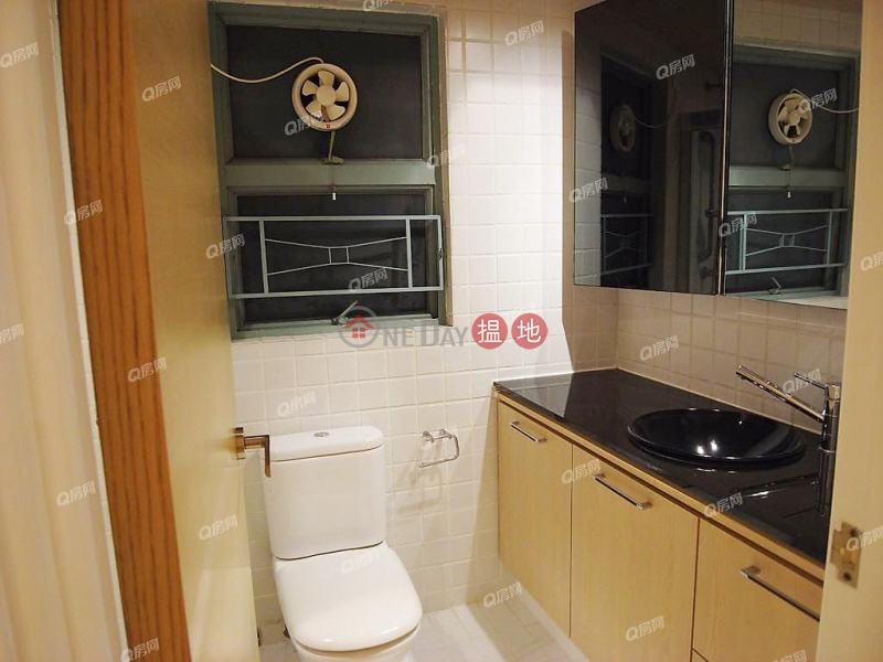 HK$ 15.8M | Goldwin Heights | Western District, Goldwin Heights | 3 bedroom Mid Floor Flat for Sale