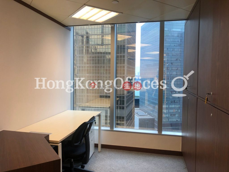 力寶中心寫字樓租單位出租|中區力寶中心(Lippo Centre)出租樓盤 (HKO-9832-AKHR)