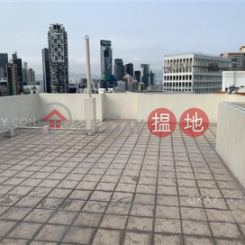 Rare penthouse with racecourse views, rooftop | For Sale | Beverly Court 嘉美閣 _0