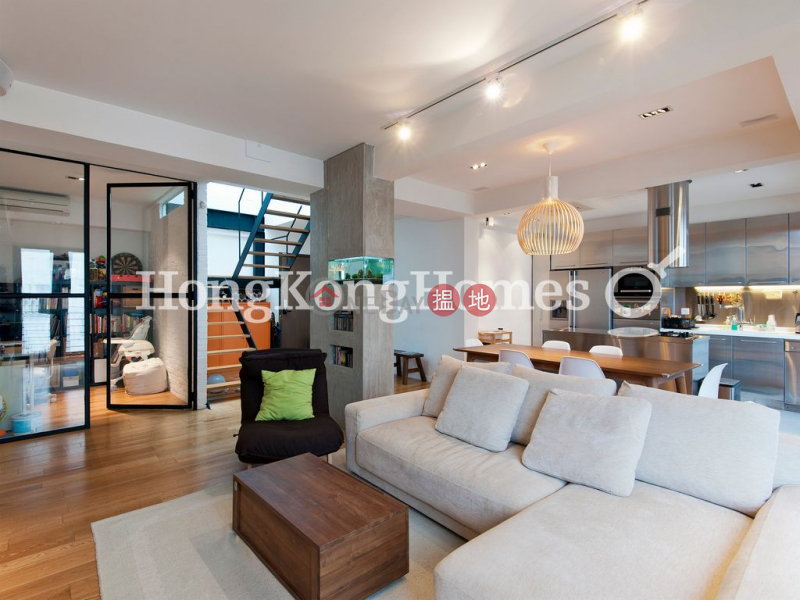 3 Bedroom Family Unit at Full View Court | For Sale | Full View Court 富威閣 Sales Listings