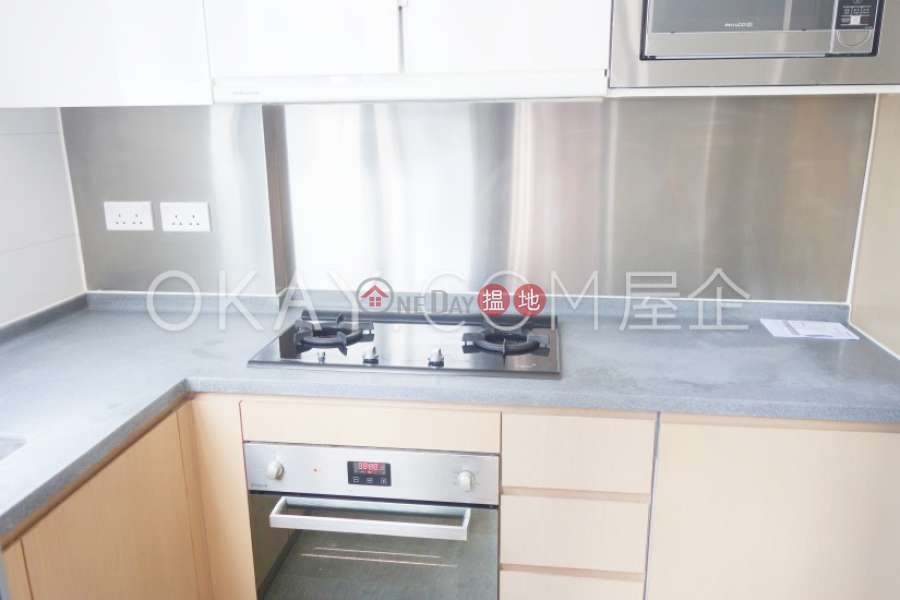 HK$ 26,000/ month | Po Wah Court | Wan Chai District, Generous 1 bedroom on high floor with balcony | Rental