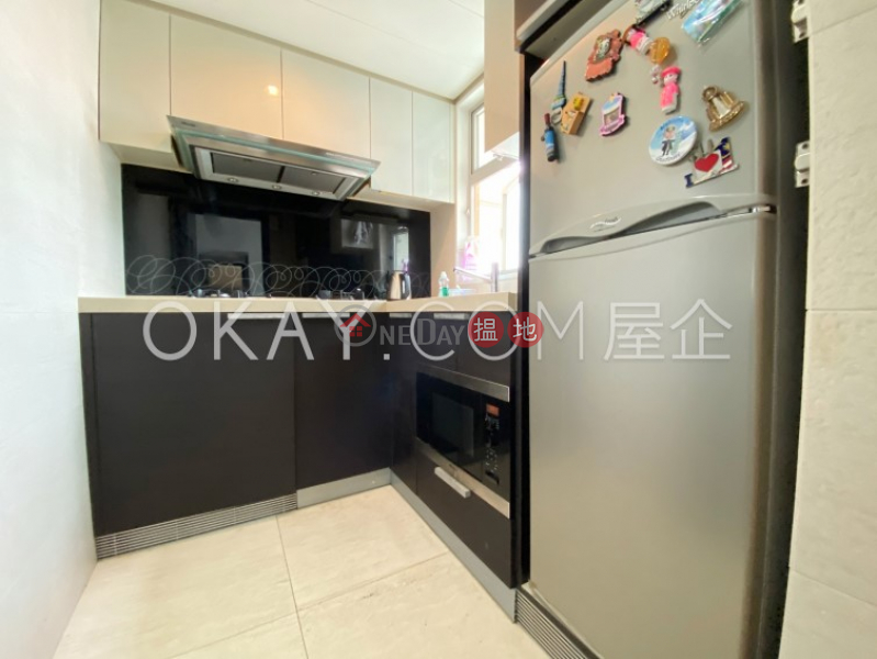 HK$ 25,500/ month, Centre Place, Western District, Cozy 2 bedroom with balcony | Rental