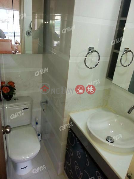 Property Search Hong Kong | OneDay | Residential Sales Listings | South Horizons Phase 2, Yee Moon Court Block 12 | 3 bedroom Low Floor Flat for Sale