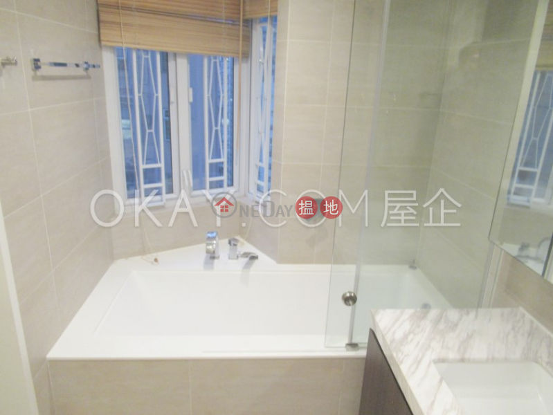 Elegant 2 bedroom in Mid-levels West | For Sale 19-27 Bonham Road | Western District, Hong Kong | Sales HK$ 14M