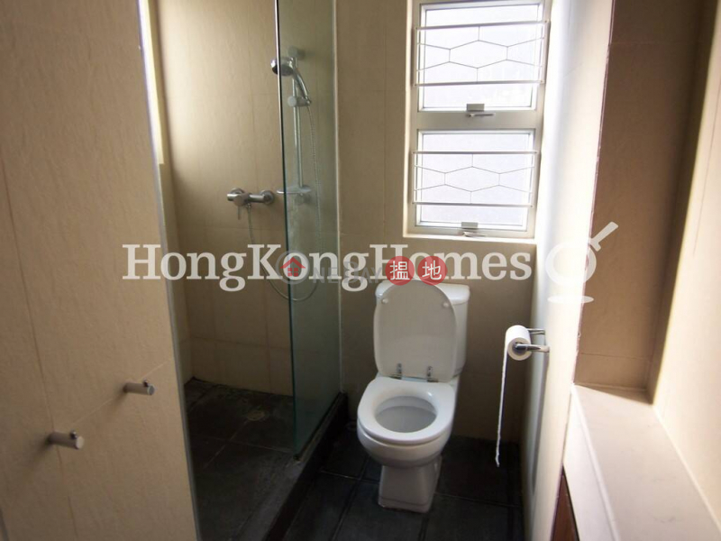 3 Bedroom Family Unit for Rent at 1-3 Crown Terrace, 1-3 Crown Terrace | Western District, Hong Kong, Rental | HK$ 48,000/ month