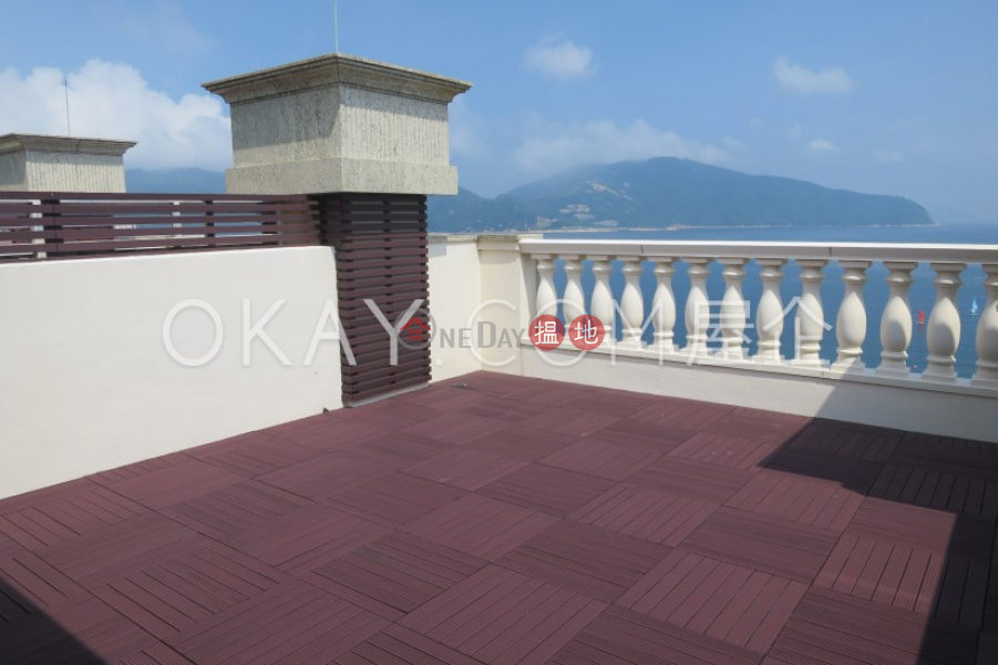 Stylish house with sea views, rooftop & balcony | Rental | Three Bays Three Bays Rental Listings