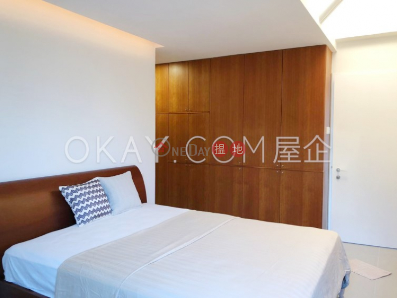HK$ 62,000/ month | Best View Court | Central District | Efficient 2 bedroom with balcony | Rental